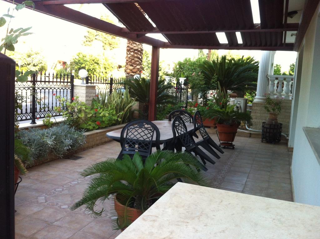Valentinos House Villa Paphos Kamer foto
